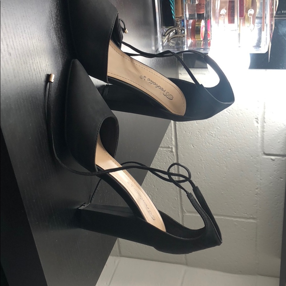 Classy black heals